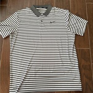 Nike dri fit Men's Black and White Striped Polo Shirt size xl